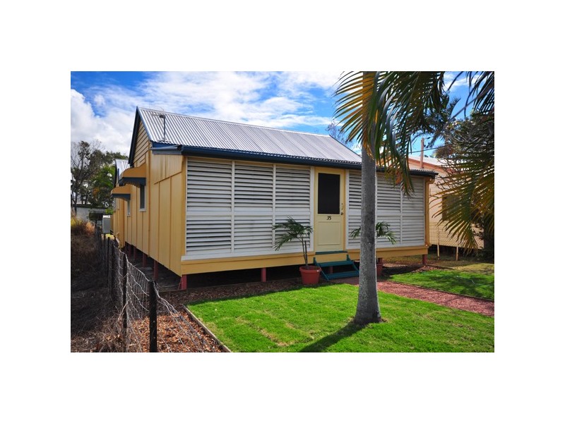 35 Sixth Avenue, South Townsville QLD 4810