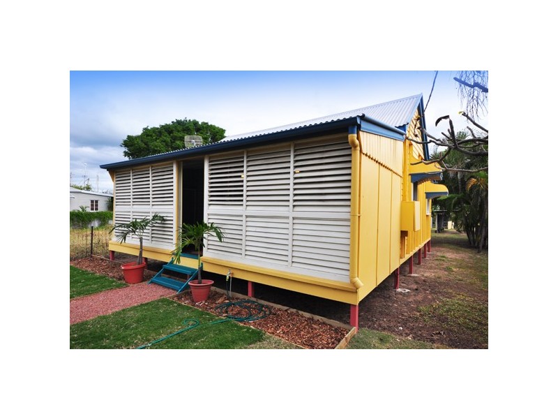 35 Sixth Avenue, South Townsville QLD 4810