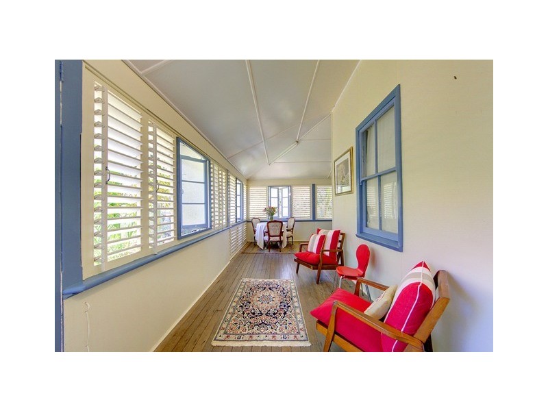 6 Garrick Street, West End QLD 4810