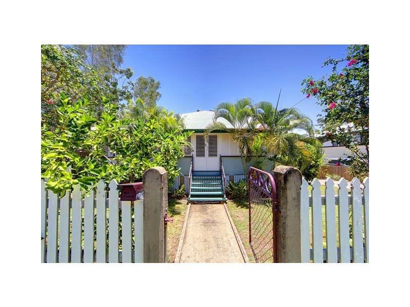 6 Garrick Street, West End QLD 4810