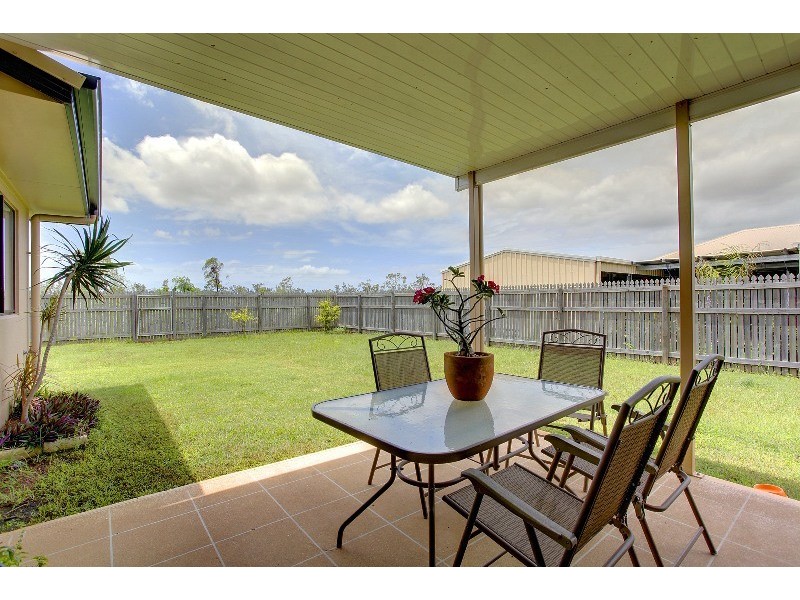 25 Kempton Chase, Burdell QLD 4818