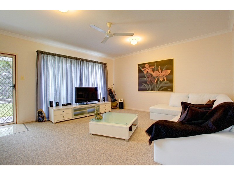 11 Silky Oak Street, Kirwan QLD 4817