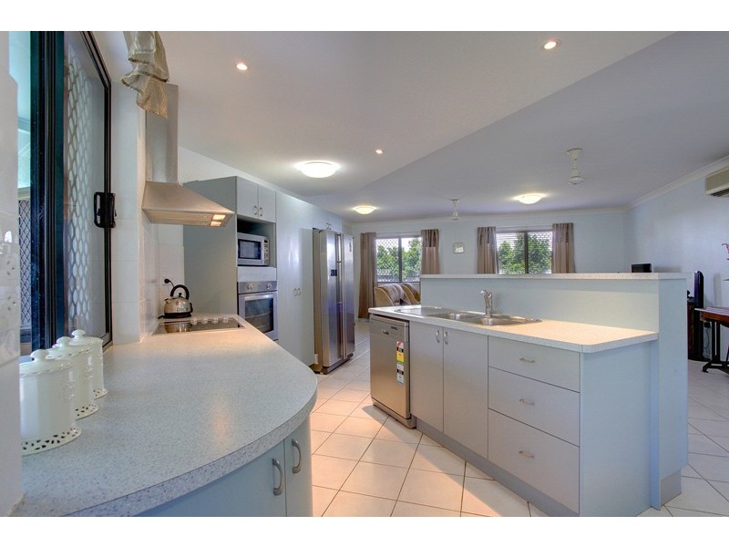 34 Monaro Circuit, Mount Louisa QLD 4814