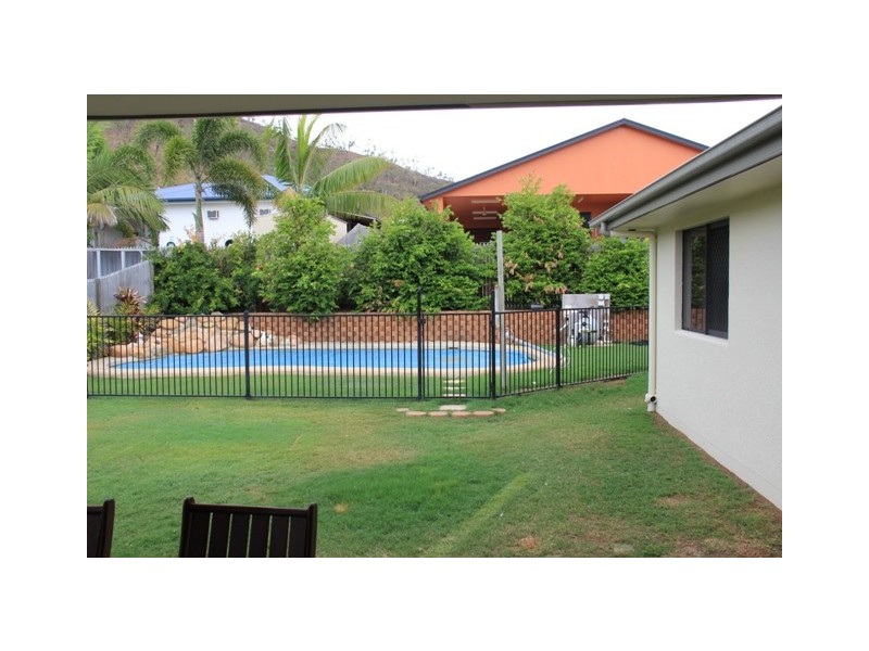 34 Monaro Circuit, Mount Louisa QLD 4814