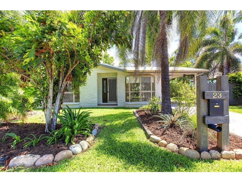 23 Leila Ave, Rasmussen QLD 4815