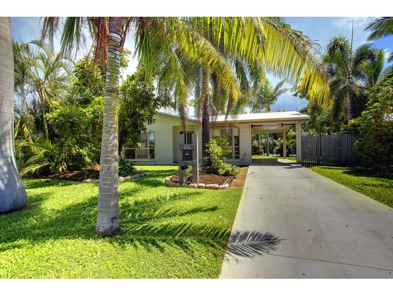 23 Leila Ave, Rasmussen QLD 4815