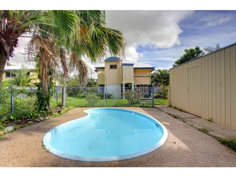 65 Carmody Street, Hermit Park QLD 4812