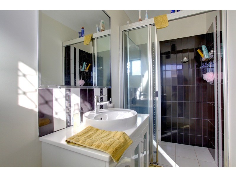 14 Armistice Street, Burdell QLD 4818