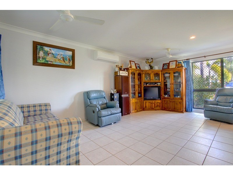 6 Gernika Court, Bushland Beach QLD 4818