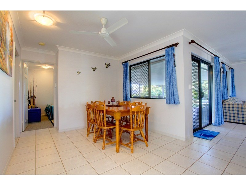 6 Gernika Court, Bushland Beach QLD 4818