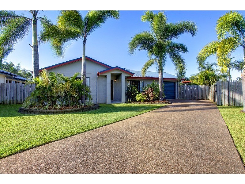 6 Gernika Court, Bushland Beach QLD 4818