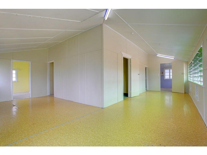 23 Harold Street, West End QLD 4810