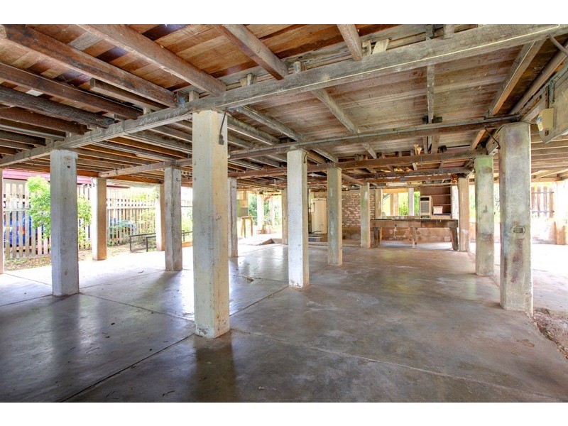 23 Harold Street, West End QLD 4810