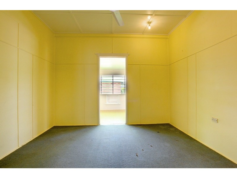 23 Harold Street, West End QLD 4810