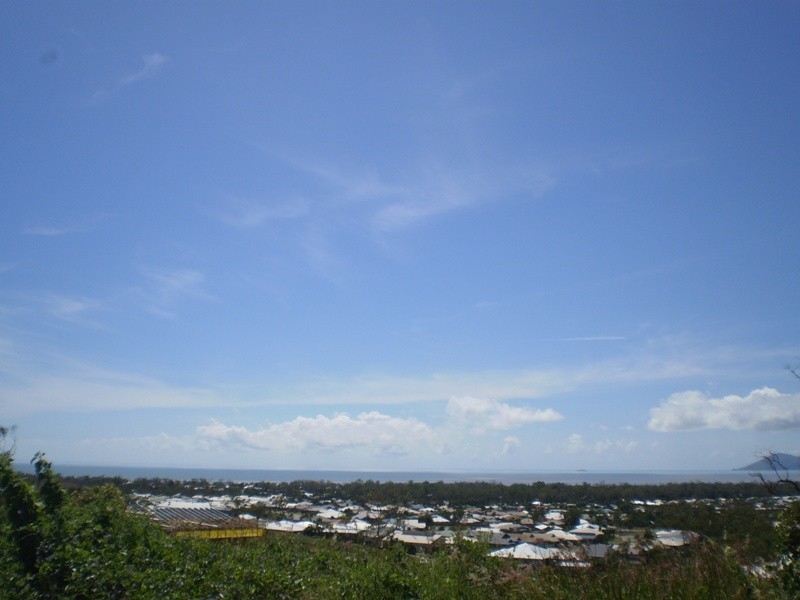 74 Goicoechea Drive, Bushland Beach QLD 4818