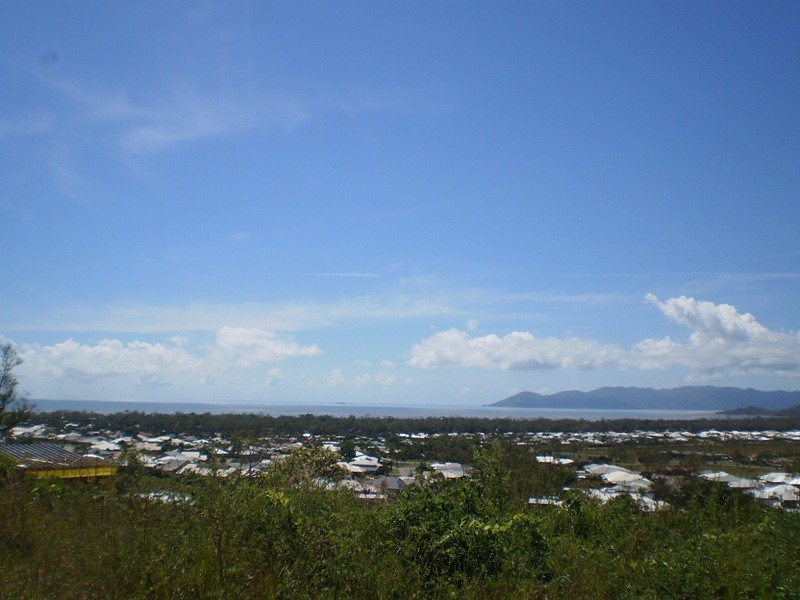 74 Goicoechea Drive, Bushland Beach QLD 4818