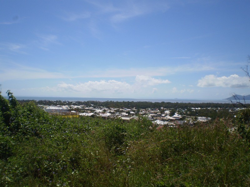 74 Goicoechea Drive, Bushland Beach QLD 4818