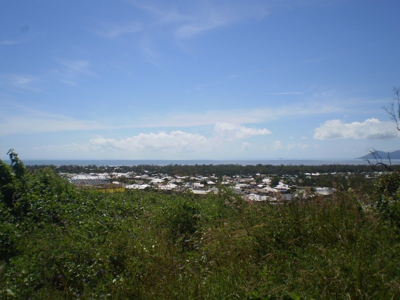 74 Goicoechea Drive, Bushland Beach QLD 4818