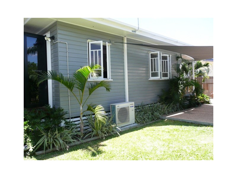 12a Carmody Street, Hermit Park QLD 4812