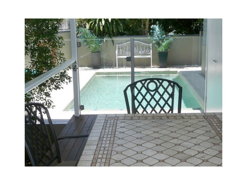 12a Carmody Street, Hermit Park QLD 4812