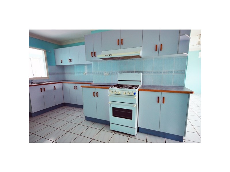 2 Gill Street, Kirwan QLD 4817