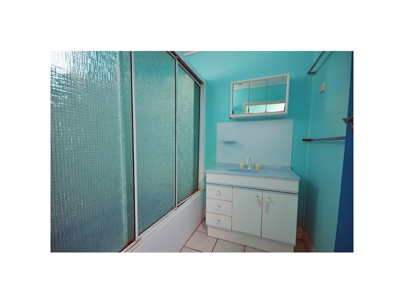 2 Gill Street, Kirwan QLD 4817