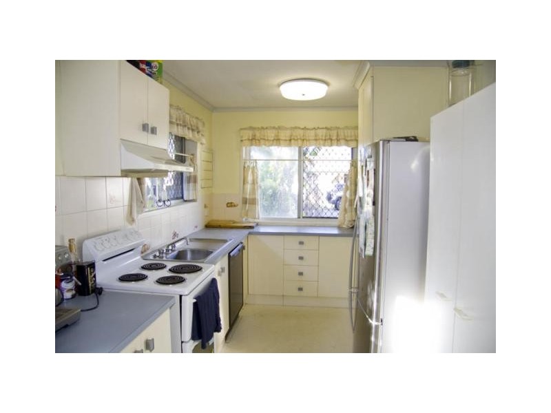 2 Turra Court, Mount Louisa QLD 4814