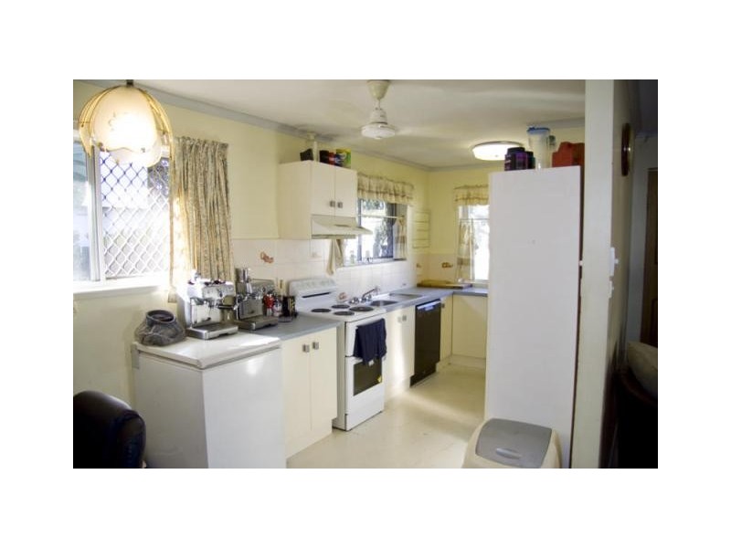 2 Turra Court, Mount Louisa QLD 4814