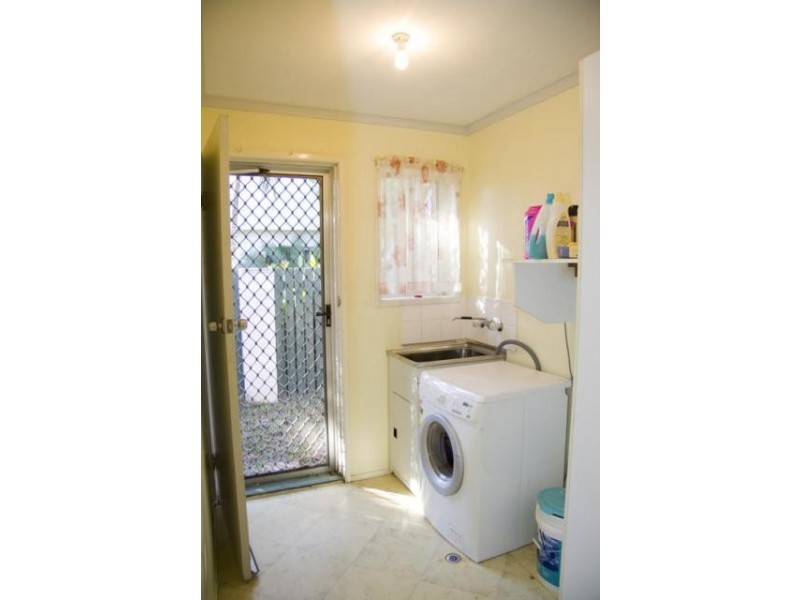 2 Turra Court, Mount Louisa QLD 4814