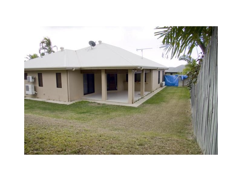 15 Timbury Way, Mount Louisa QLD 4814