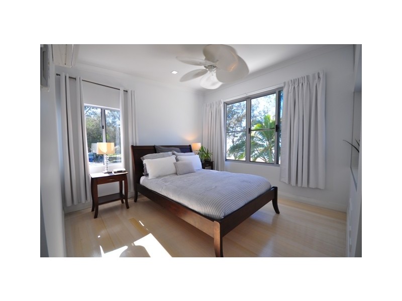 4 Reef Street, Saunders Beach QLD 4818