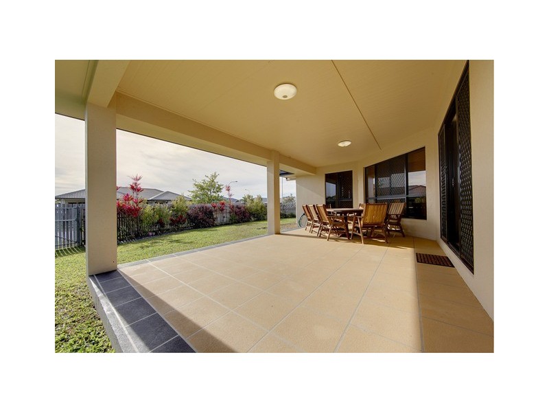 2 Sandplover Circuit, Bohle Plains QLD 4817