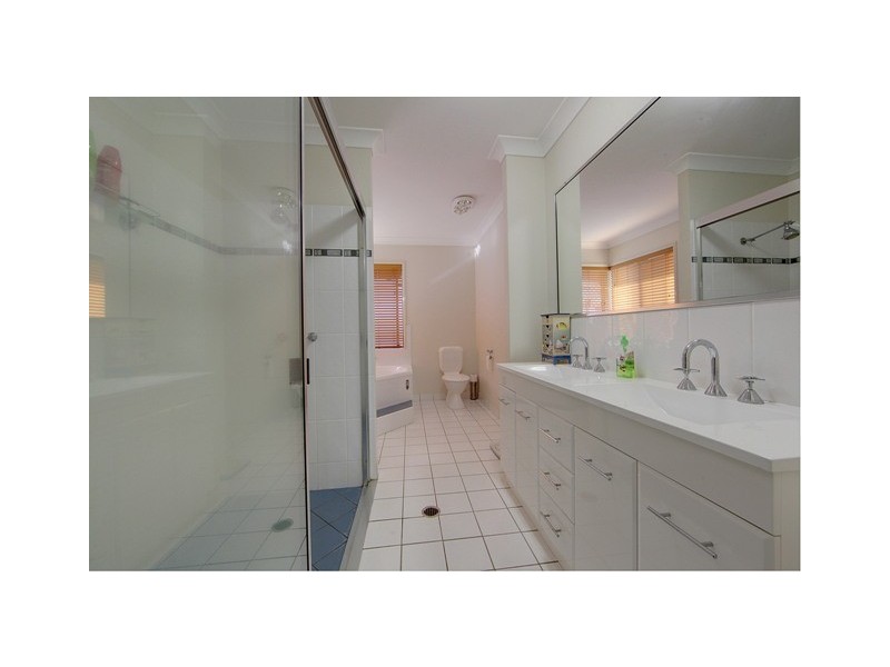 2 Sandplover Circuit, Bohle Plains QLD 4817