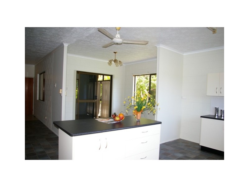 4 Amadio Court, Douglas QLD 4814