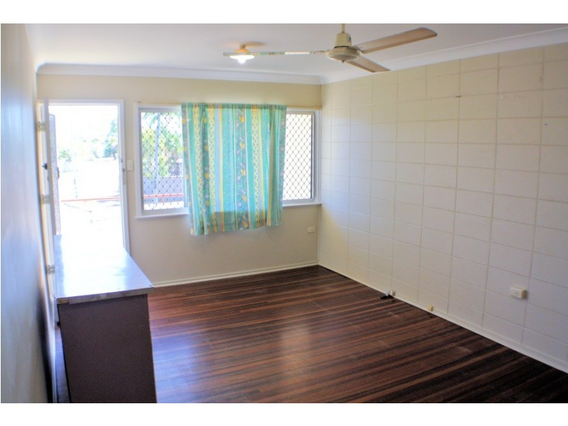 1 and 2 /46 Crocker Street, Kirwan QLD 4817