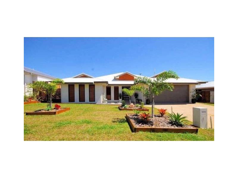 1 Dugong Court, Bushland Beach QLD 4818
