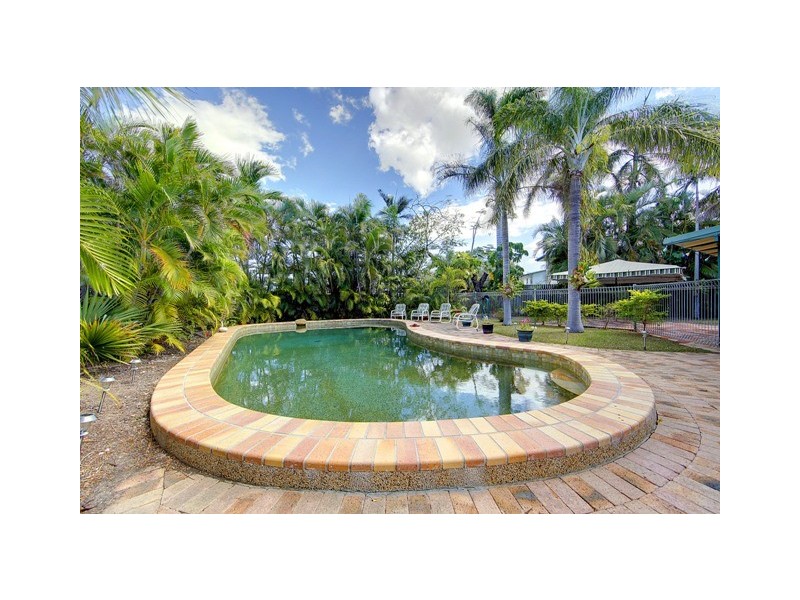 17 Cambridge Street, Currajong QLD 4812