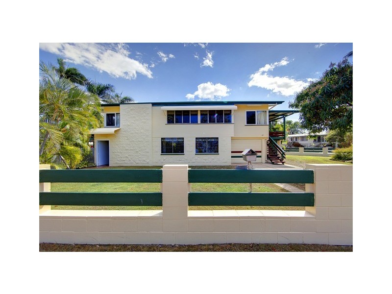 17 Cambridge Street, Currajong QLD 4812