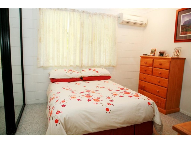 2/15 Tuffley Street, West End QLD 4810