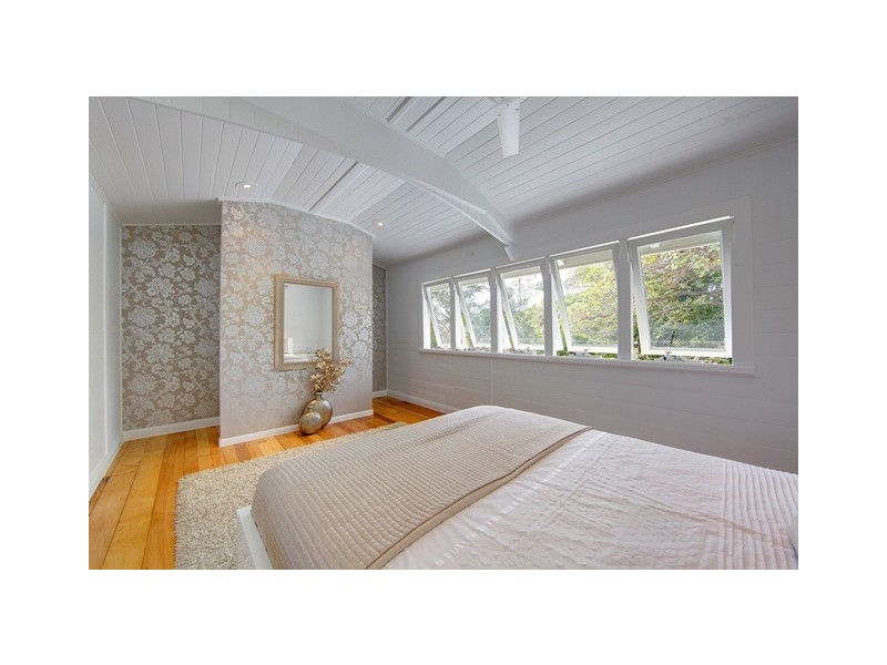 39 Ahearne Street, Hermit Park QLD 4812