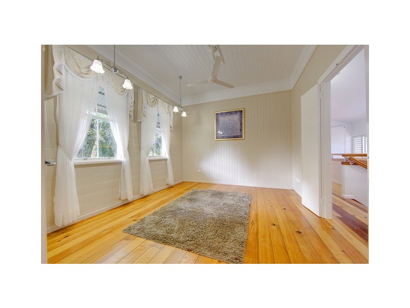 39 Ahearne Street, Hermit Park QLD 4812