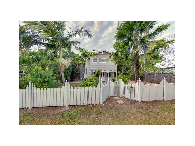 39 Ahearne Street, Hermit Park QLD 4812