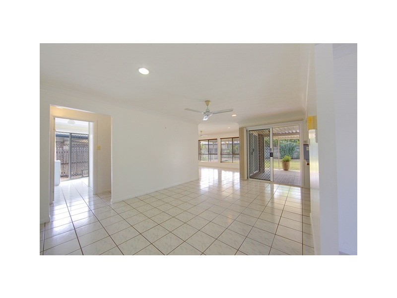 12 Raintree Way, Kirwan QLD 4817