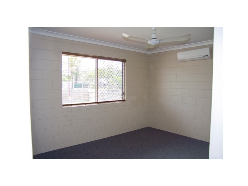 42 Gladys Street, Kelso QLD 4815