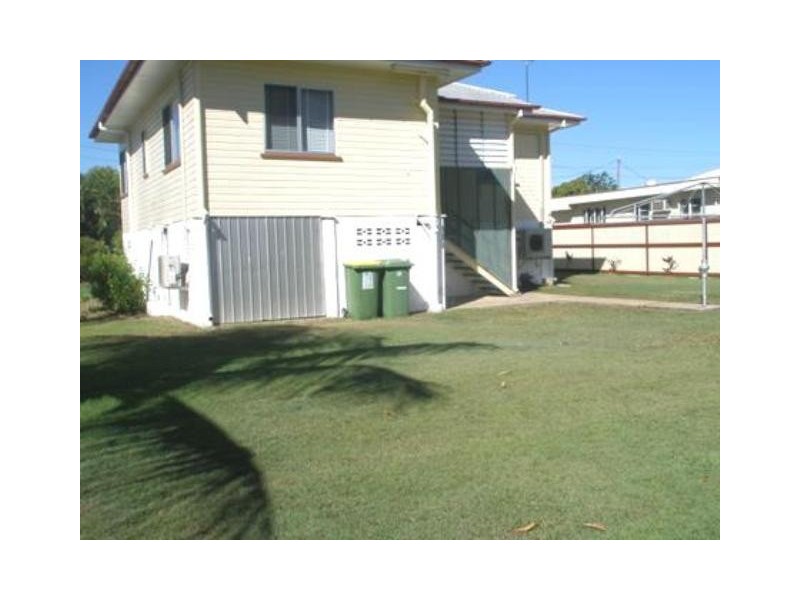 8 Haig Street, Pimlico QLD 4812