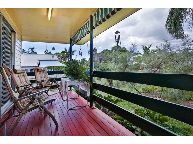 27 Jannila Avenue, Cranbrook QLD 4814