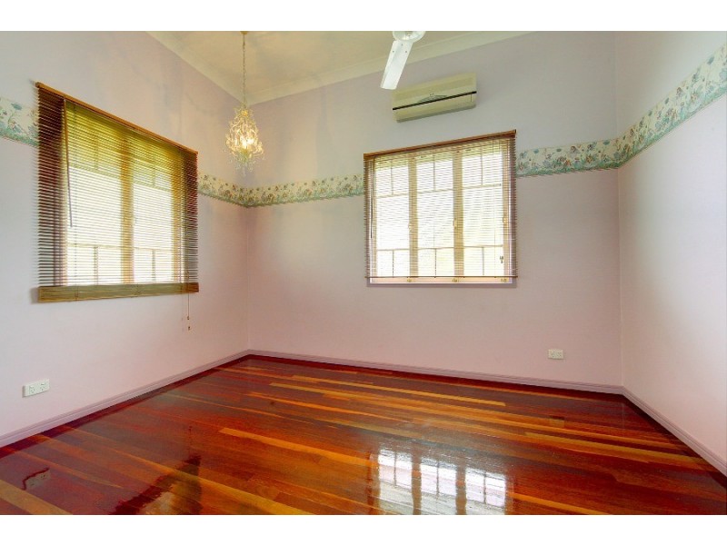 76 Philp Street, Hermit Park QLD 4812