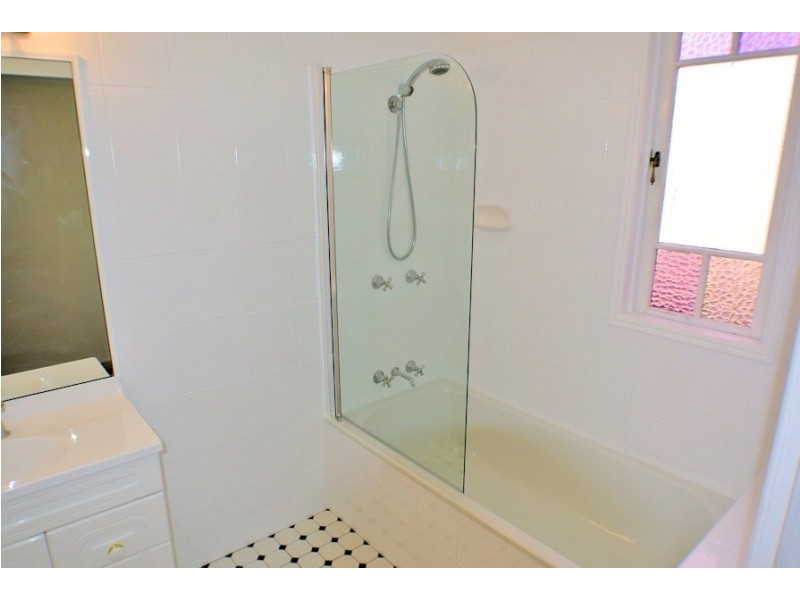 76 Philp Street, Hermit Park QLD 4812