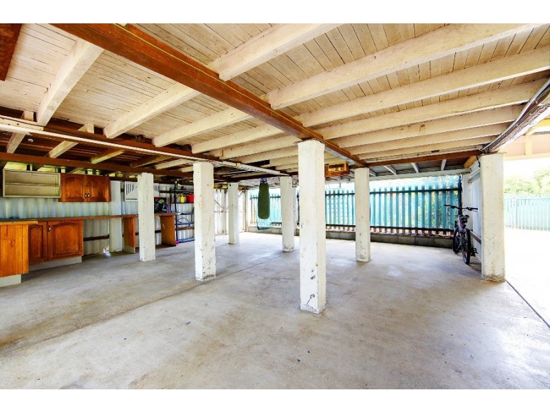 76 Philp Street, Hermit Park QLD 4812