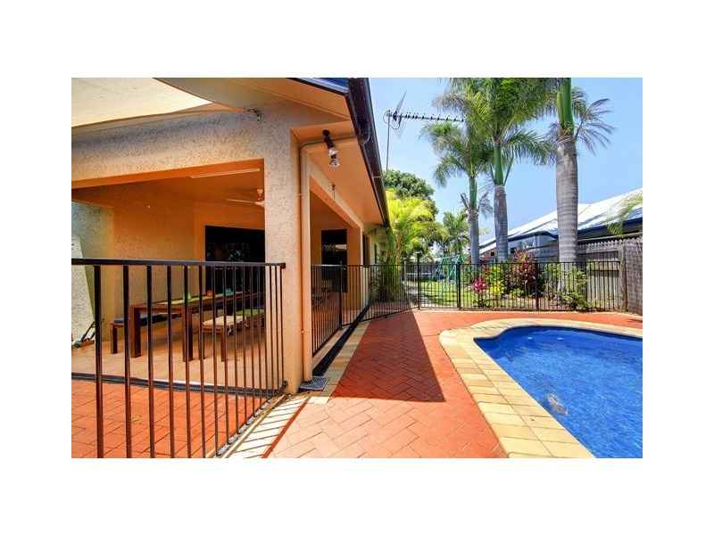 21 Meadowbrook Drive, Aitkenvale QLD 4814